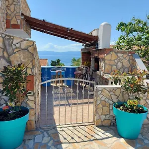  Apartment Apartmani Omisalj